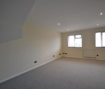 Jasmin Road, Epsom, Surrey, KT19 9EA - Photo 3