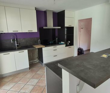 Location Maison 4 pièces 117m² THUMERIES 59239 - Photo 4