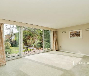 4 bedroom terraced house to rent - Photo 1