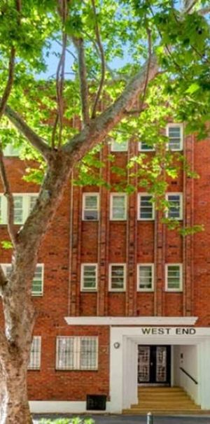 Lovely Apartment located in the heart of Potts Point - Photo 1