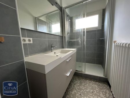 Location Appartement 2 pièces 45m² AGEN 47000 - Photo 3
