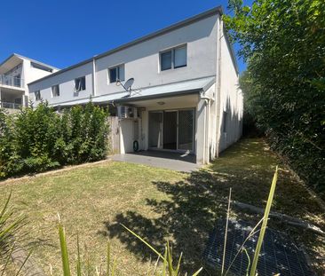 Spacious Two Bedroom Townhouse with Three Car Garage - Photo 6