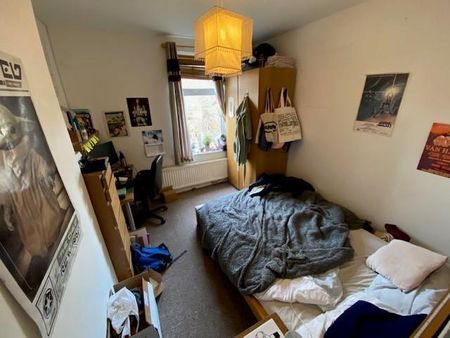 5 bedroom private hall to rent - Photo 4