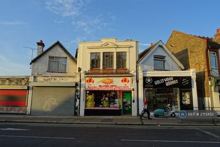 1 bedroom flat to rent - Photo 2