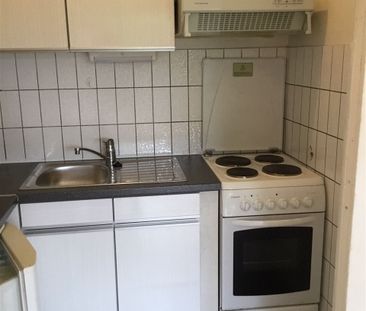 Ongemeubeld mooie Studio met zicht op Maria-Louizasquare - Photo 1