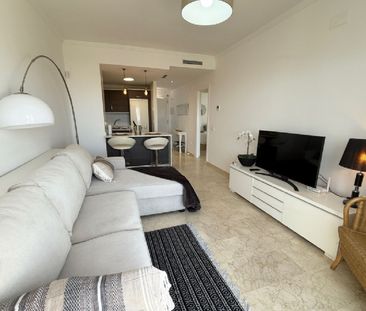 2 Bedroom Apartment For Rent in Manilva, Málaga - Photo 3