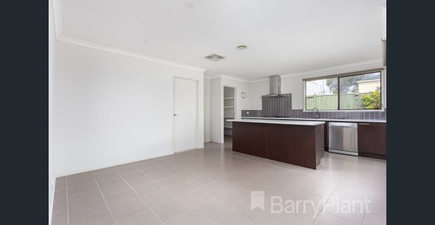 Stunning Family Home - Photo 1