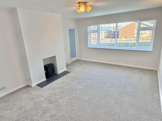 2 bedroom detached bungalow to rent - Photo 1