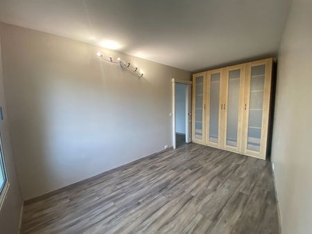Appartement Corbeil Essonnes 2 pièce(s) 43.28 m2 - Photo 3