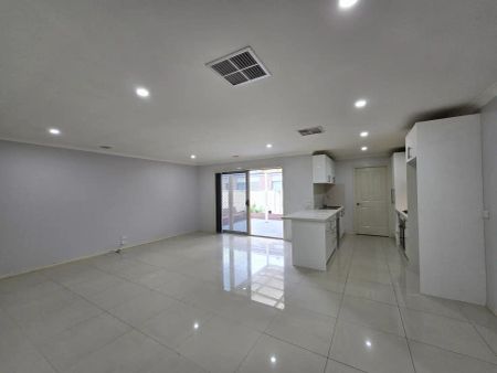 “Low-Maintenance Family Home” - Photo 3