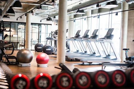 Studio to rent - Photo 2