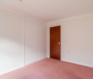 3 bedroom detached bungalow to rent - Photo 4