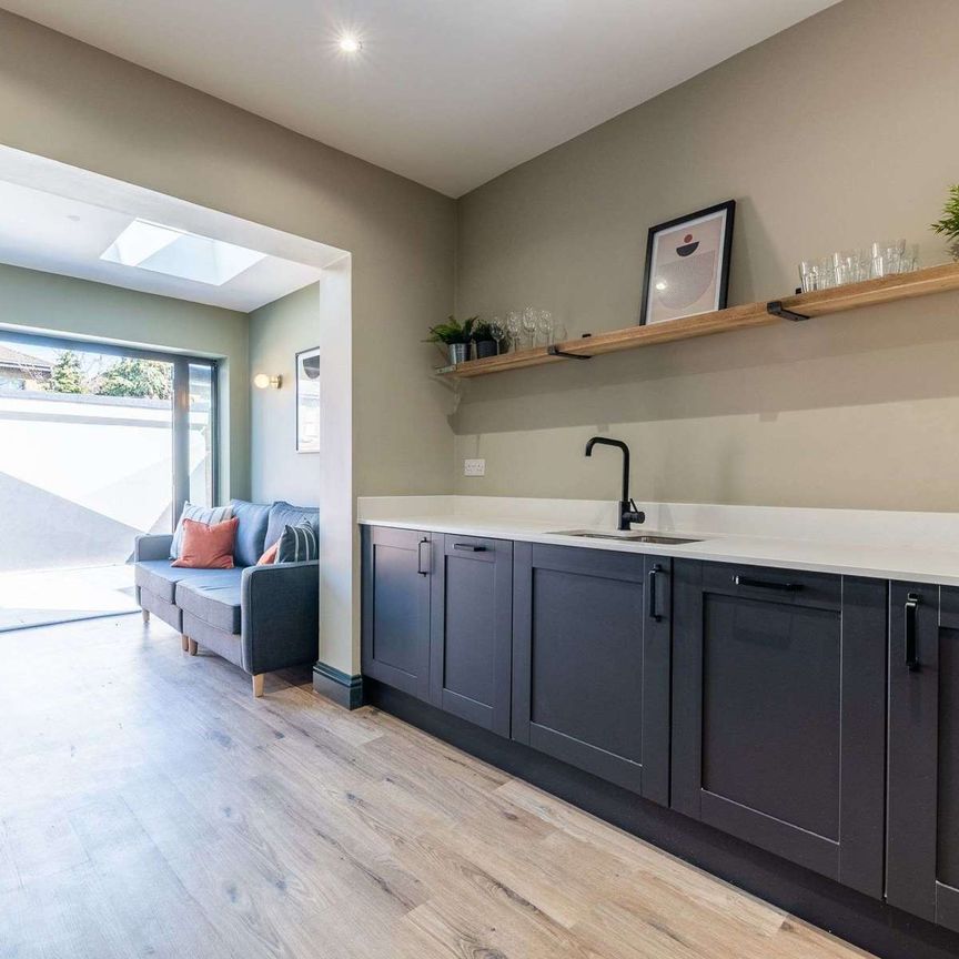 Pitcairn Road Room 4 - Photo 1