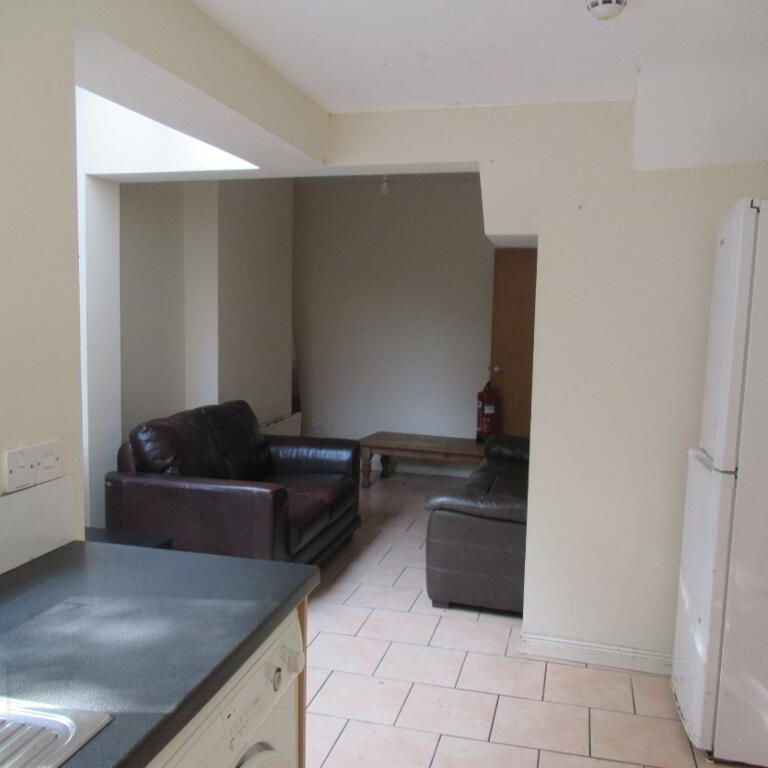 96 Carmel Street, Belfast, BT7 1QF - Photo 1