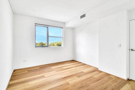 6/2-6 Robilliard Street, Mays Hill NSW 2145 - Apartment For Rent | Domain - Photo 2