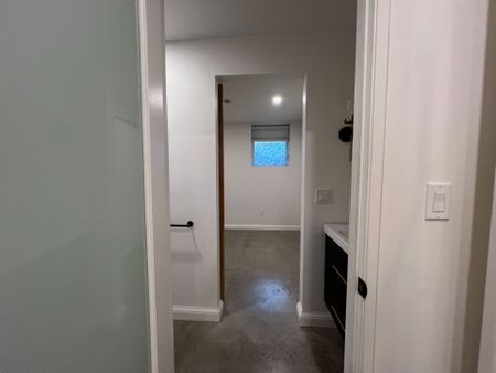 For Lease - 110 Caroline Avenue Unit# Lower, Toronto, Ontario - Photo 4