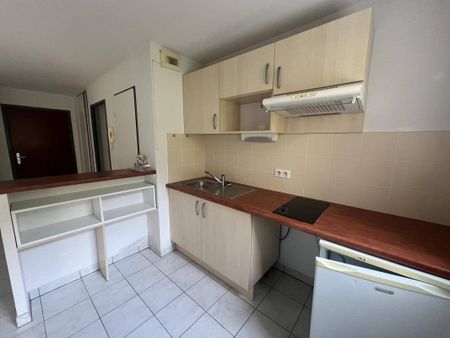 Location appartement t2 44 m² à Villefranche-de-Rouergue (12200) - Photo 4