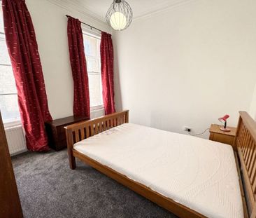 1 Bed, First Floor Flat - Photo 3