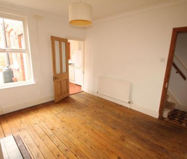 2 bedroom terraced house to rent - Photo 3