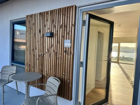 Moderne 3-værelses lejlighed med udsigt i Nørresundby - Photo 5