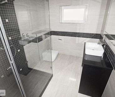 EXKLUSIVES, MODERNES WOHNEN AUF 182M² NAHE LOBAU - Photo 6