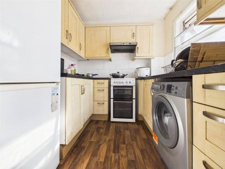 2 bedroom apartment to rent - Photo 5