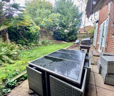 4 bedroom detached house to rent - Photo 3