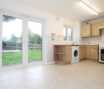 3 bedroom detached house to rent - Photo 3