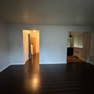 Large Bright 1 BR Apartment Available November 1, 2024 - Photo 2