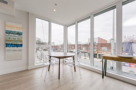 Modern Bright 1.5 Bed + 1 Bath Near Bloor and Dufferin - Photo 3