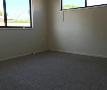 FULLY AIR CONDITIONED - STAND ALONE - Photo 3