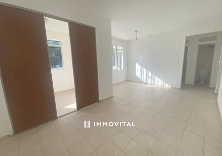 Location Maison 5 pièces 90m² ST CLAUDE 97120 - Photo 5