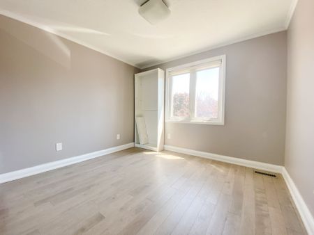 For Lease - 54 Charles Alfred Crescent, Markham, Ontario - Photo 2
