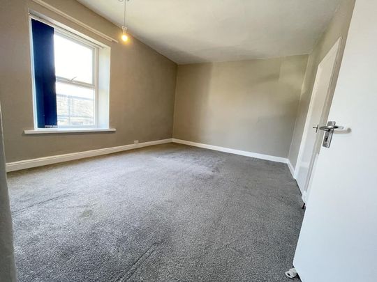 4 bedroom terraced house to rent - Photo 1