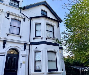 St Georges Road, Selden, Worthing - Photo 3