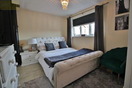 2 bedroom semi-detached house to rent - Photo 2