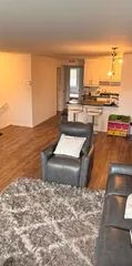 1 room apartment of 93m² in Gatineau - Photo 2