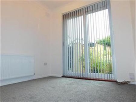 2 bedroom bungalow to rent - Photo 3