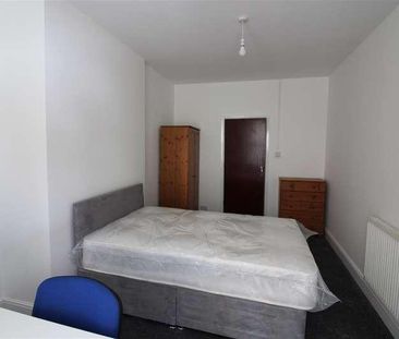 Hill Lane, **student Apartment** Student Apartment **, Southampton,... - Photo 5