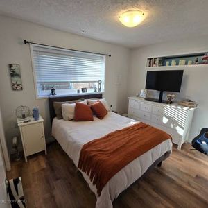 Sunny 1 Bedroom Suite in Saanichton - Photo 2