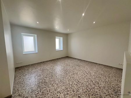 Gerenoveerde hoeve met karakter, duurzame afwerking en lage EPC-waarde - Photo 4