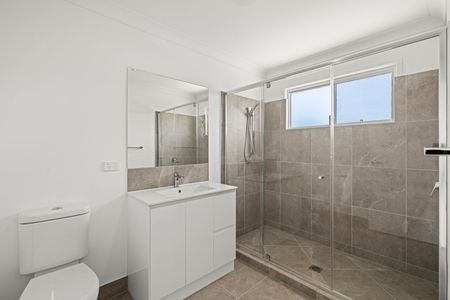 Contemporary Townhouse Living in Sought-After Newtown - Photo 5