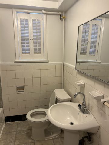 For Lease - 19 Castlefield Avenue Unit# 1, Toronto, Ontario - Photo 3