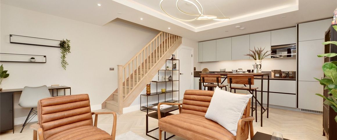3 bedroom maisonette to rent - Photo 1