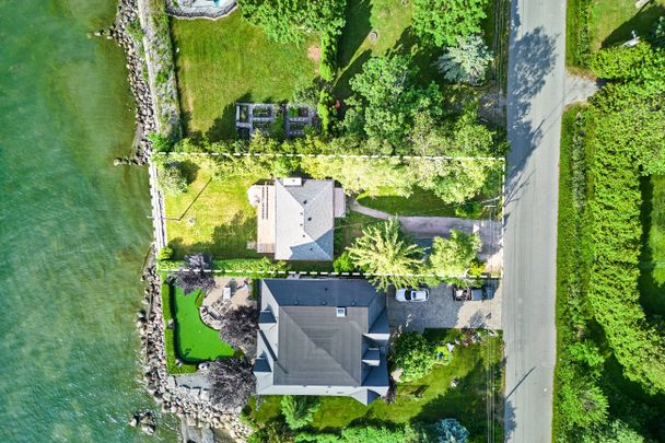 For Lease - 16 Ontoro Boulevard, Ajax, Ontario - Photo 1