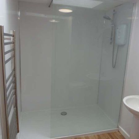 2 bedroom terraced house to rent - Photo 3