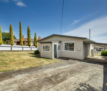 28 Lyons Avenue, DEVONPORT - Photo 1