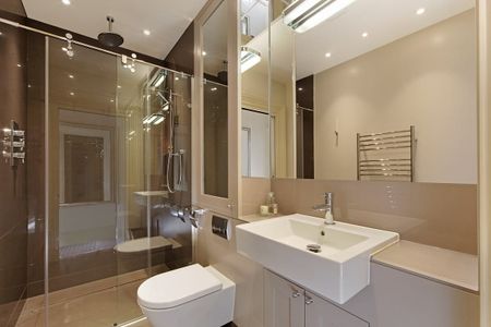 A bright one bedroom apartment with garden views situated on the third floor of a period building with a lift ideally located on this prime Mayfair Street. - Photo 4