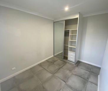 IN THE HEART OF SMITHFIELD! - Photo 4