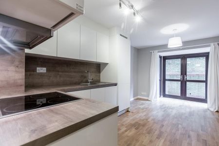 1 bedroom ground floor flat to rent - Photo 2